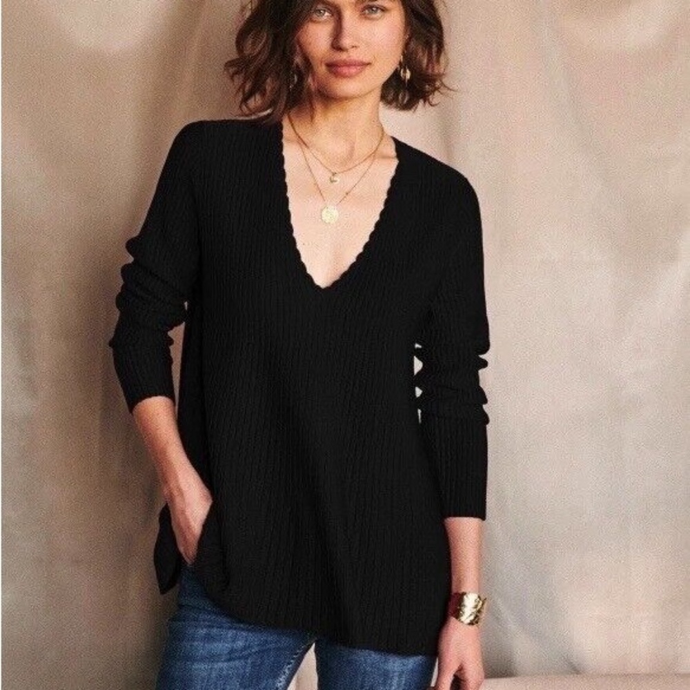 Sezane Black V-Neck Sweater
